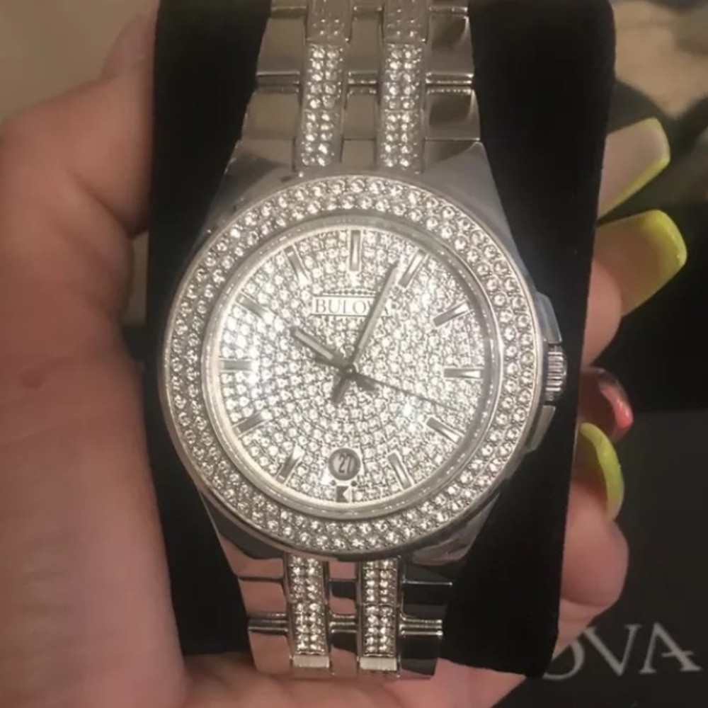 NEW Bulova crystal watch